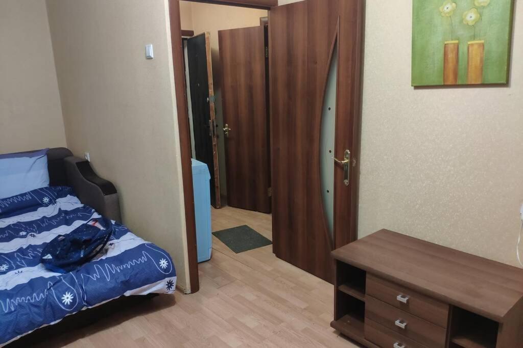 Small Apartment For 2 Kiev Exteriör bild